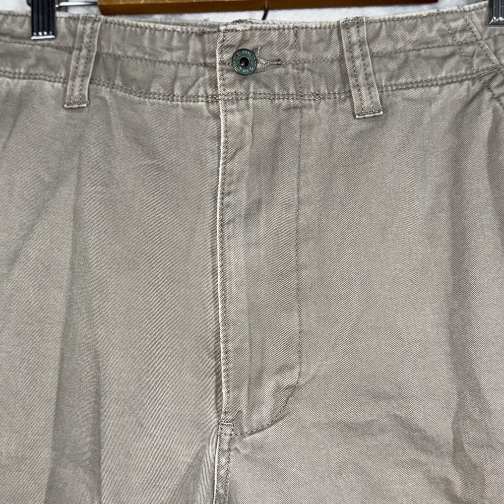 Polo by Ralph Lauren Olive Green Cargo Shorts - Picture 3 of 8
